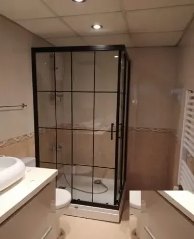 Kose-girisli-temperli-cam-dusakabin-surgulu-kapi